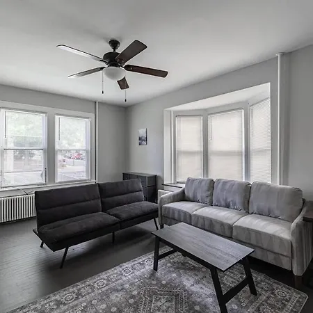 Perfectly Located 2Br Apartment In Dc With Private Parking